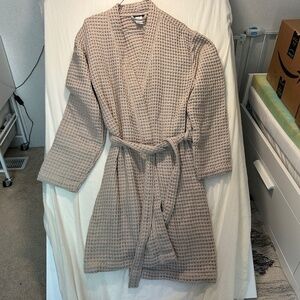 brooklinen Dreamweave waffle knit robe Size XLarge tan/beige color "oatmeal"